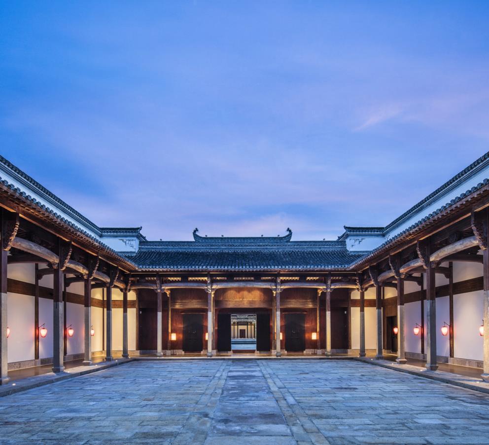 Ahn Luh Zhujiajiao
